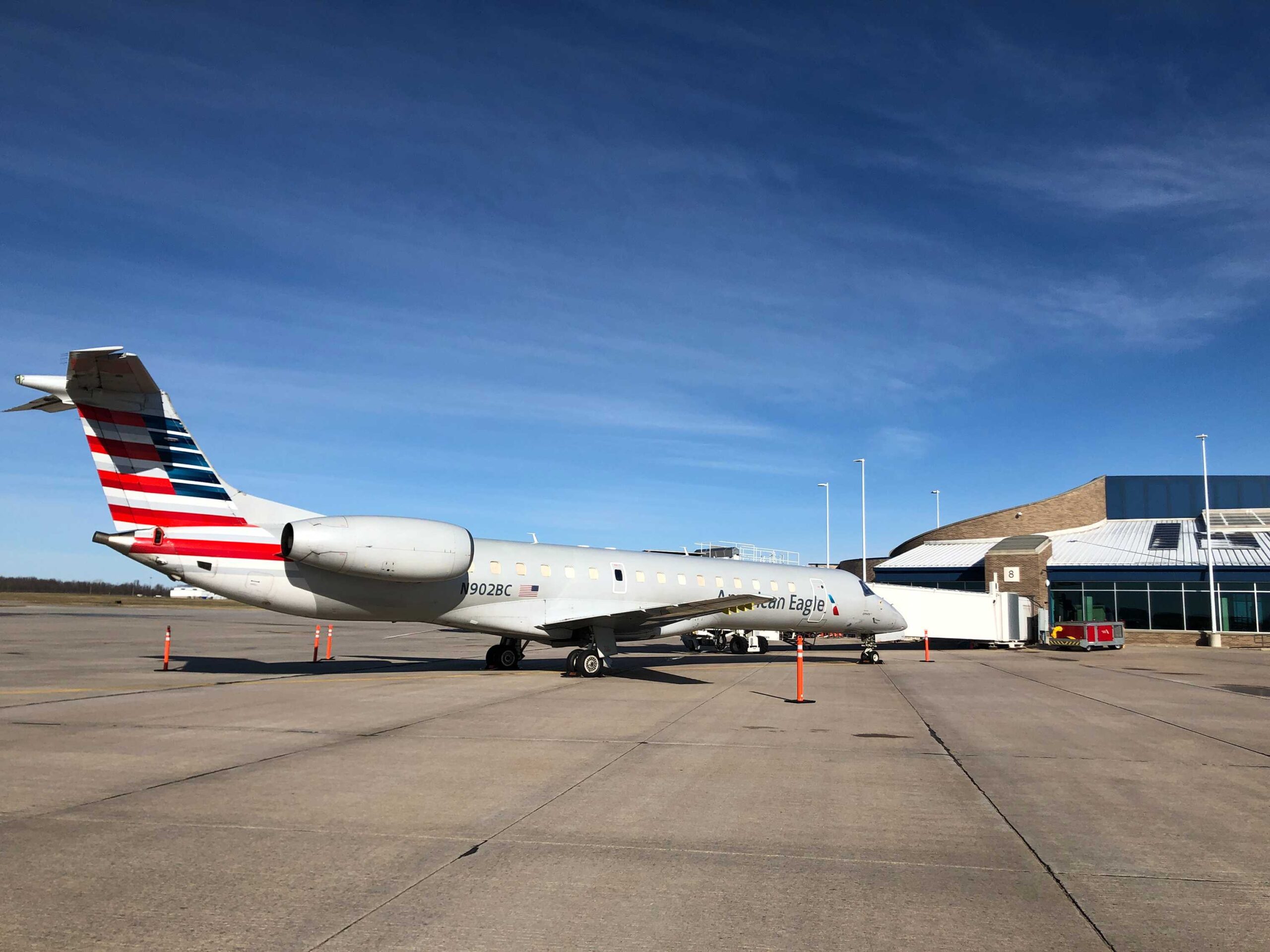 American Airlines - Appleton International Airport (ATW)